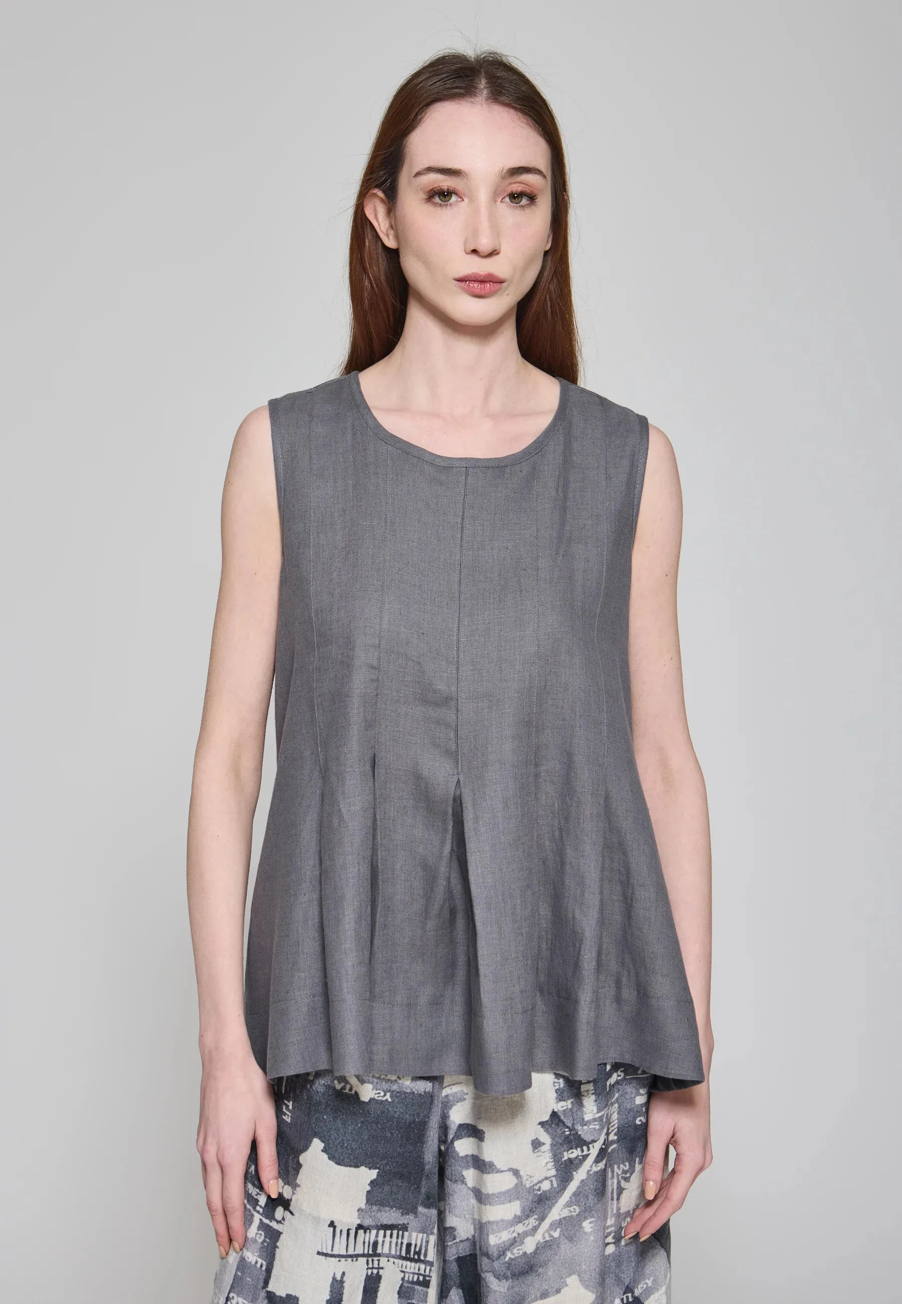 ZELIA – Pleated Linen Top